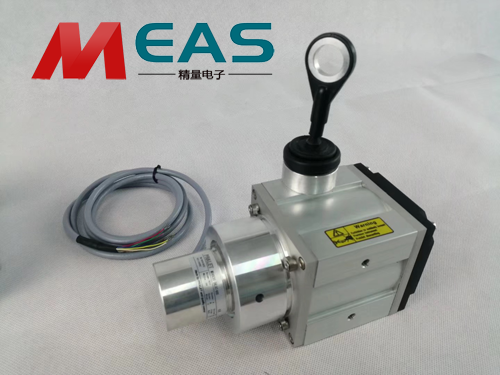 ����λ�ƾ��a����AGV��܇�İlչڅ��