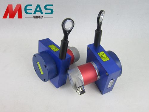 拉線(xiàn)位移傳感器的電壓信號(hào)比較容易檢測(cè)