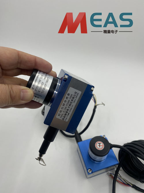 拉線位移編碼器提供準(zhǔn)確可靠的位置反饋