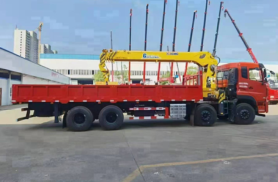 東風(fēng)天龍徐工14噸隨車(chē)吊 國(guó)六410馬力圖片展示2 東風(fēng)天龍徐工14噸隨車(chē)吊 國(guó)六410馬力圖片展示2