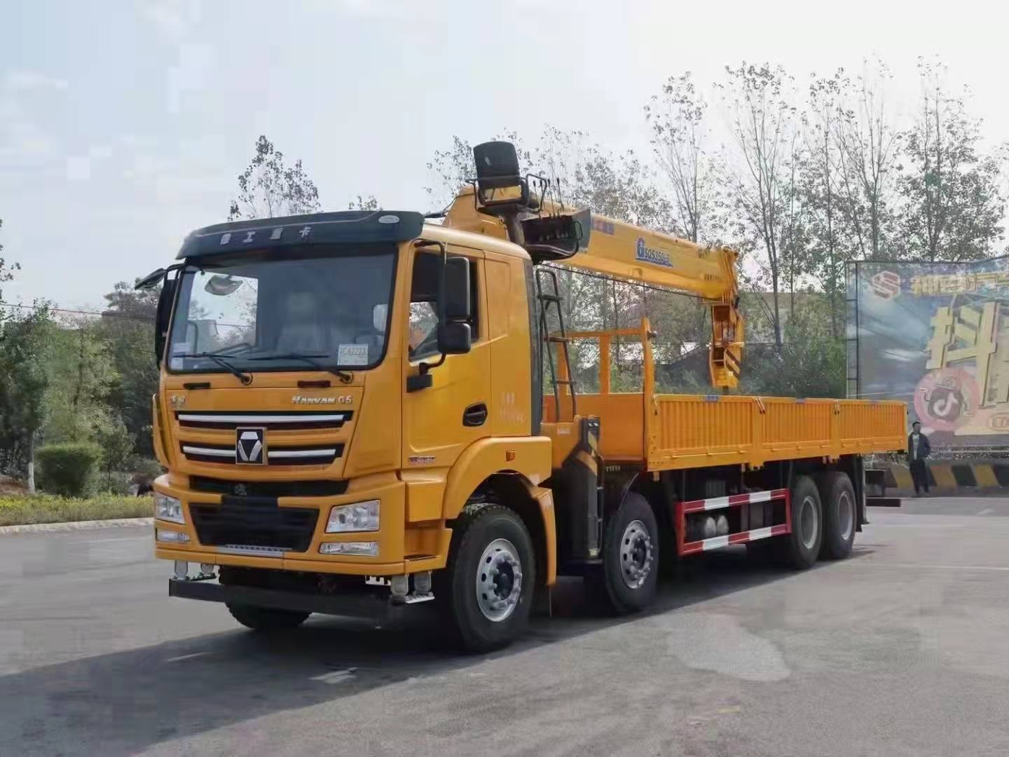 徐工漢風(fēng)14噸隨車(chē)吊