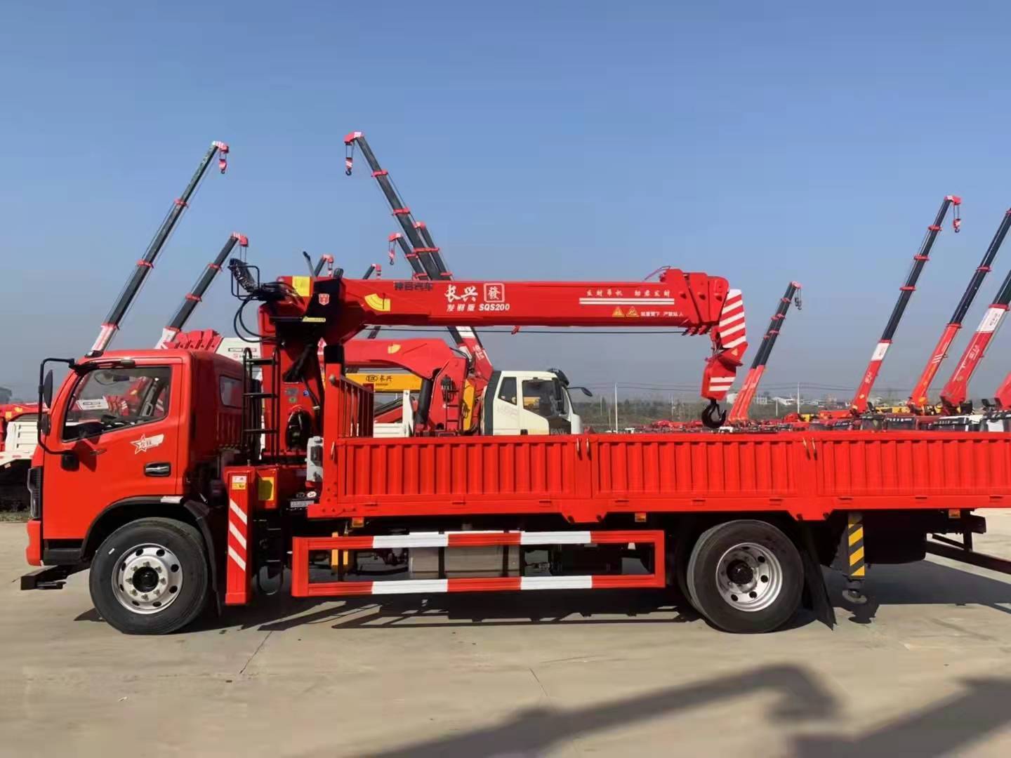 東風(fēng)8噸隨車吊 整車特價23萬