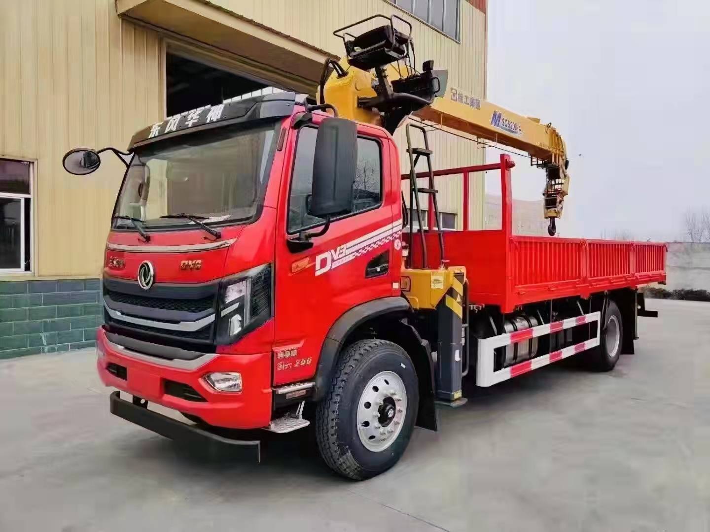 新一代華神8噸隨車吊 東風搭徐工起吊穩如松