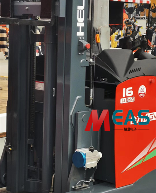 ����λ�ƾ��a����AGV��܇�İlչڅ��