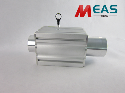 ����һ������λ�ƾ��a�����F(xi��n)���}С������Q