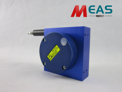 �������λ�ƾ��a�����F���φ��}��С���̴�Ҏ��� 